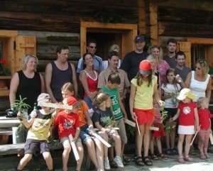 Gemeinsame Familien-Wanderung im Sommerurlaub in Flachau
