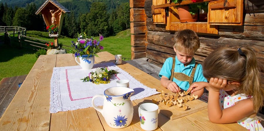 Brettspiele spielen auf der Dachebenalm