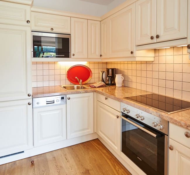 Voll ausgestattete Küche