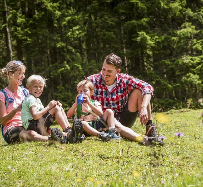 Spazieren in Flachau © Flachau Tourismus